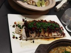 -忆江南·临江鱼馆