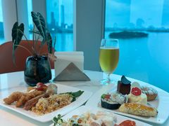 -苏州金鸡湖中茵皇冠假日酒店