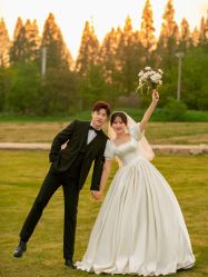 -雪中彩影婚纱摄影·微光艺术中心