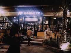 -席娜卡琳火车铁道夜市