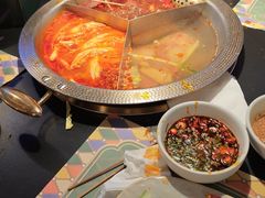 -廖掌柜·重庆鲜货火锅(上海首店)