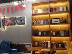 -缦咖电竞酒店(北京鸟巢红军营地铁站店)