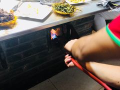 -屯老二农家铁锅炖·行业领军者(梅江店)