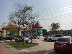 -蓝精灵乐园·世茂精灵之城主题乐园