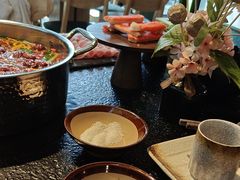-鹿鸣山草本茶香火锅(园西路店)