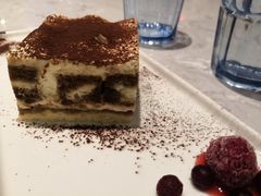 黑森林蛋糕-必胜客(会展店)