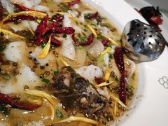 -渔语鱼酸菜鱼新川菜(来福士店)