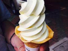 -全家便利店(洛川东路店)