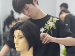 -首脑美容美发化妆美甲培训学校(长沙校区)