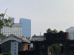 -万绿园
