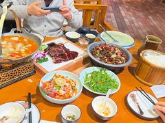 -老滇山寨•云南特色菜•地方菜•民族风情歌舞表演(金碧店)