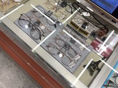 -吴良材眼镜(南翔印象城MEGA店)