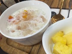 鲜奶雪耳炖木瓜-炖物24章·顺时轻养茶(杭州大厦店)
