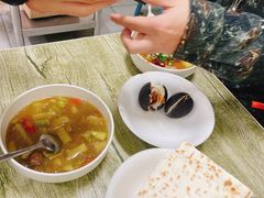 咸鸭蛋-清真李唯一优质肉丸糊辣汤