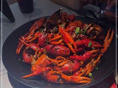 -巴厘龙虾·榜首油焖大虾(音乐学院·沿江酒馆店)