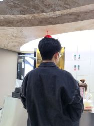 -宫铭烫发染发接发店