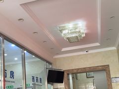 -兔途体检(十里堡青年路店)