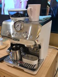 -小颜秘家·韩国整骨