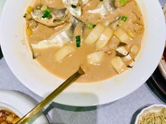 家烧白扁中鲳鱼-甬府小鲜(万象城店)