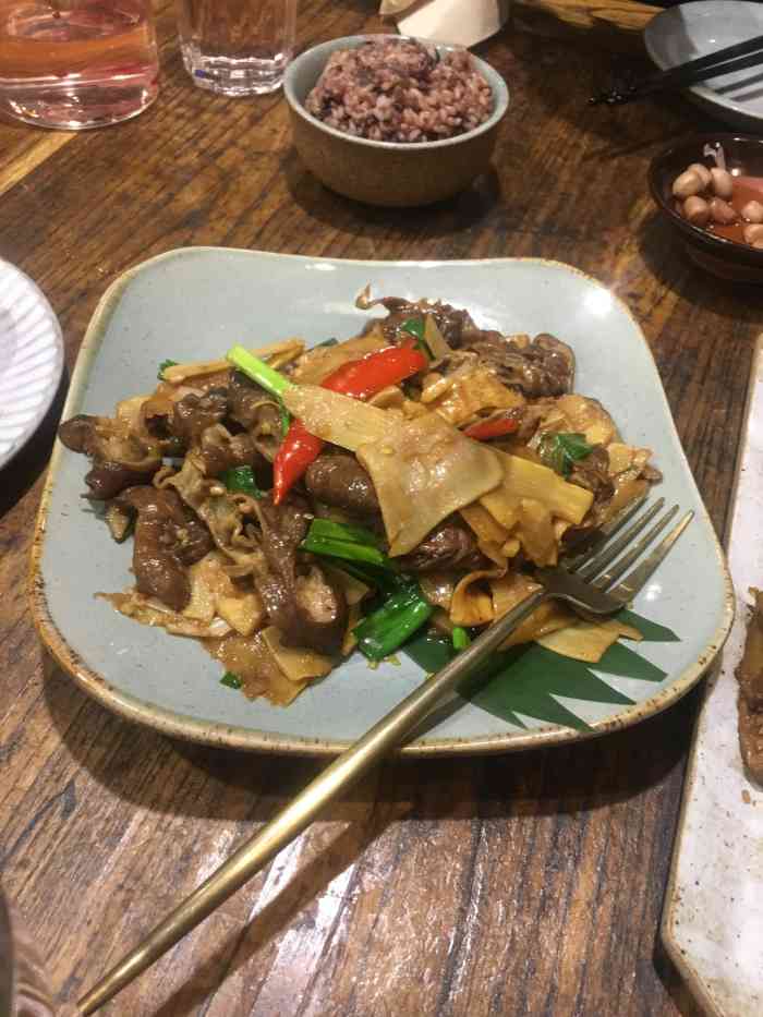 四四慢食厨房(荣祥广场店)