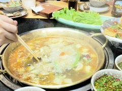 -顶顶汤火牛排火锅·经典铜锅涮肉