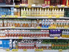 零售区-好特卖HotMaxx(杭州滨江宝龙城店)