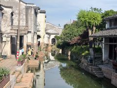 -丝绸小镇荻港古村