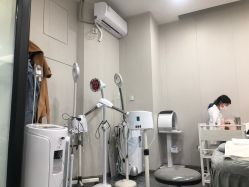 -苗方清颜专业祛痘·皮肤管理