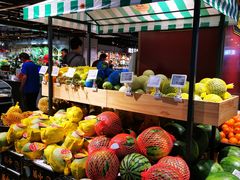 -中百仓储超市有限公司(越秀星汇维港店)