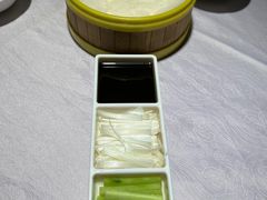 -鸭王烤鸭店(三里河店)