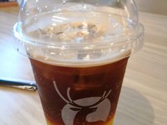 橘金气泡美式-瑞幸咖啡(外滩SOHO店)
