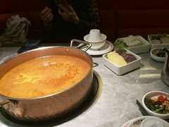 -野山舂·贵州现舂酸汤牛肉(民生路店)