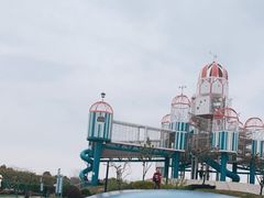 -季高兔窝窝亲子园(上海薰衣草公园店)