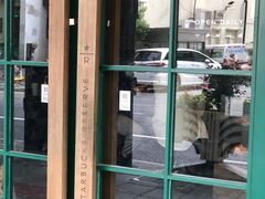 门面-星巴克(武康路店)