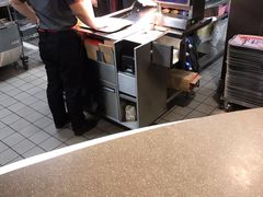 -麦当劳(江滨北路得来速餐厅)