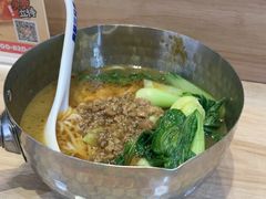 -魔都三兄弟酸辣粉·蘸卤炸串(虹桥万科店)