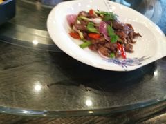 姜葱爆炒黄牛肉-阿多私房菜(顺德店)