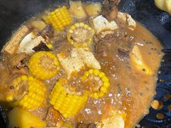 -袁小二大东北铁锅炖(吉祥村总部)