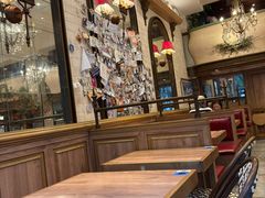 -玛格萝妮比萨屋(四平店)