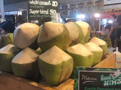 -席娜卡琳火车铁道夜市