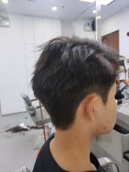 -首脑美发沙龙