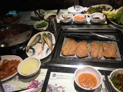 -阪尚皇·原切牛排·烤肉火锅自助(北京路店)