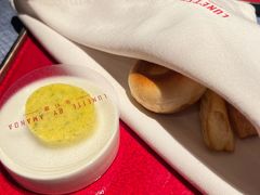 -弦月窗LUNETTE BY AMANDA(复兴路店)