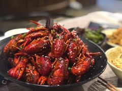 -巴厘龙虾·榜首油焖大虾(音乐学院·沿江酒馆店)