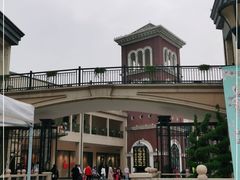 -王府井奥莱临潼小镇(临潼店)