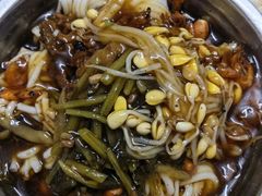 -灵山卢梅燕粉店