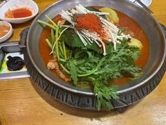 -喇喇排骨火锅·传统韩式脊骨汤(望京西园总店)