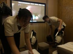 -新盈光·云会所(百丈东路店)