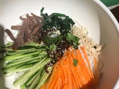 鸡丝凉米线-云海肴·汽锅鸡·云南菜(美罗城店)