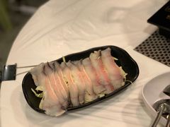 白鳝片-鲜入围煮花胶鸡海鲜火锅